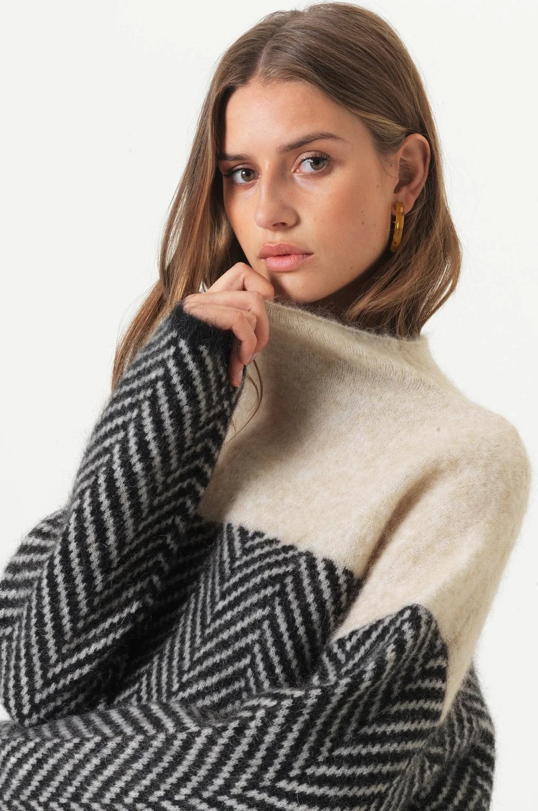 ELARA™ | COMFY TURTLENECK